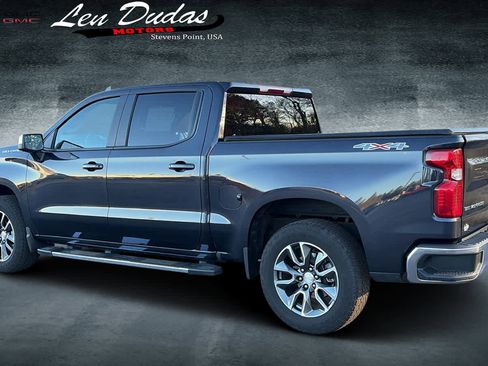 Used 2022 Chevrolet Silverado 1500 LT image 3
