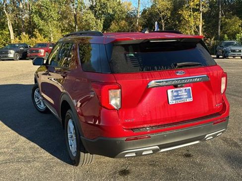 Certified 2023 Ford Explorer XLT w/ Equipment Group 202A image 5