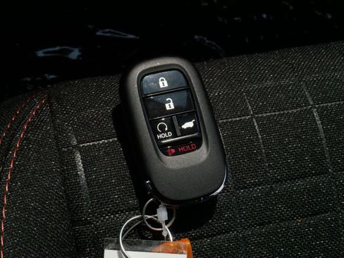 Certified 2027 Honda HR-V Sport image 32
