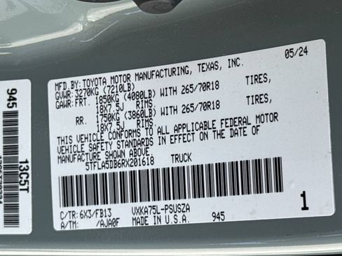 Used 2024 Toyota Tundra SR5 w/ SR5 Convenience Package AWD/4WD image 30