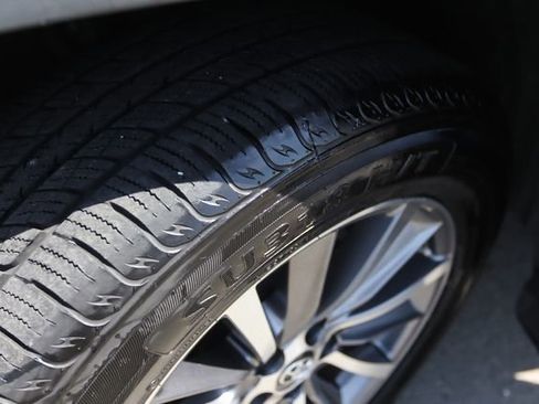 Used 2017 Toyota Highlander XLE image 46