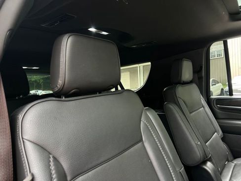 Used 2021 GMC Yukon XL Denali w/ Denali Premium Package image 39