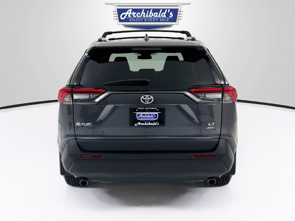 Used 2021 Toyota RAV4 LE AWD/4WD image 7