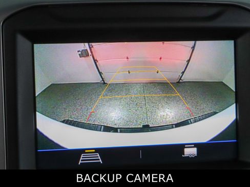 Used 2022 Chevrolet Silverado 2500 Custom w/ Custom Value Package image 18