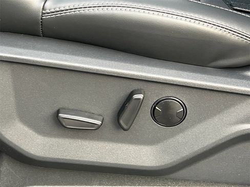 New 2025 Ford Expedition Max Platinum w/ Stealth Performance Package image 19