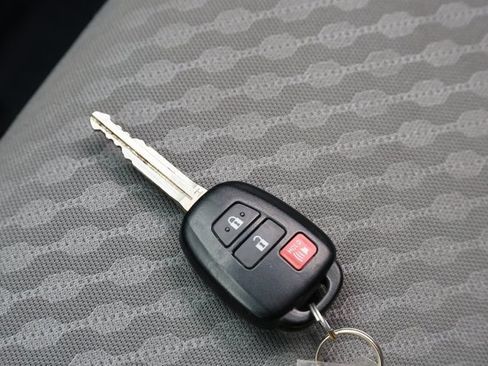 Used 2023 Toyota Tacoma SR image 28