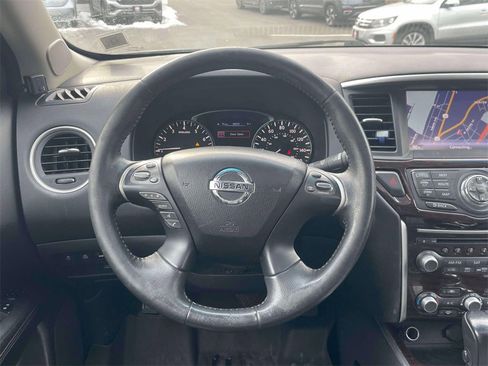 Used 2014 Nissan Pathfinder Platinum w/ Platinum Premium Package image 14