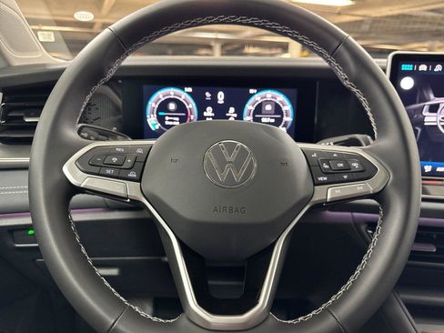 New 2026 Volkswagen Tiguan SE AWD/4WD image 22