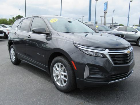 Certified 2022 Chevrolet Equinox LT FWD image 3