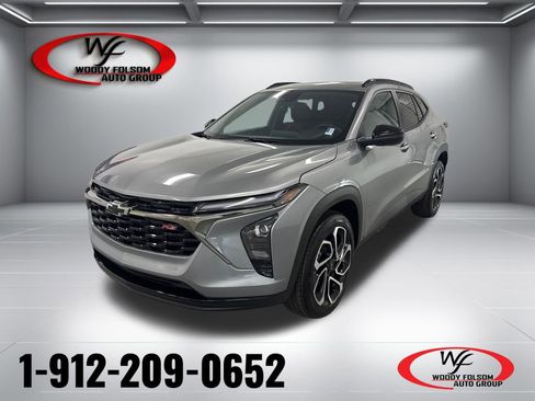 New 2026 Chevrolet Trax RS w/ Sunroof Package FWD image 1