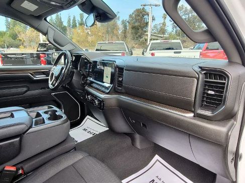 Used 2022 Chevrolet Silverado 1500 LT image 27