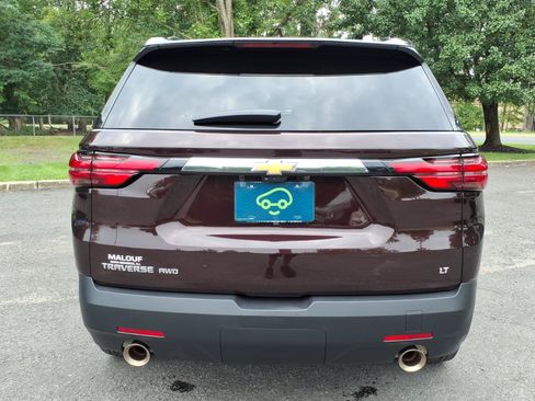 Certified 2023 Chevrolet Traverse LT w/ LT Premium Package AWD/4WD image 5