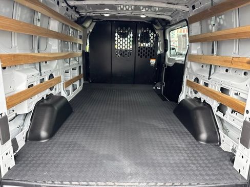 Used 2025 Ford Transit 250 Low Roof w/ Exterior Upgrade Package RWD image 25