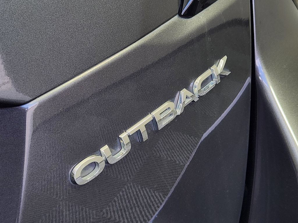 Used 2022 Subaru Outback Premium AWD/4WD image 11