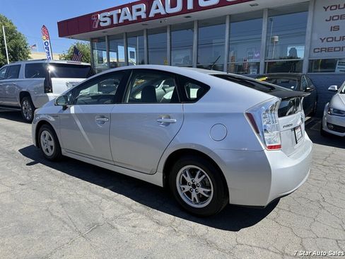 Used 2010 Toyota Prius Five FWD image 4