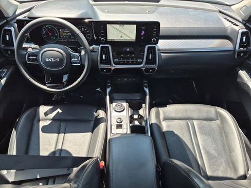 Used 2023 Kia Sorento EX w/ Panoramic Sunroof Package AWD/4WD image 19