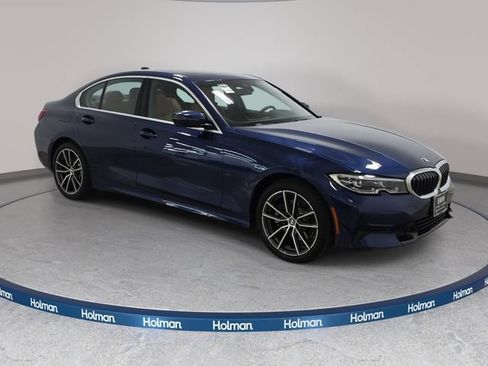 Used 2019 BMW 330i xDrive Sedan w/ Premium Package AWD/4WD image 4