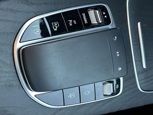 Used 2023 Mercedes-Benz E 350 4MATIC Sedan image 18