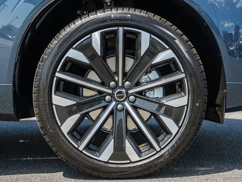 New 2027 Volvo XC60 B5 Ultra AWD/4WD image 18