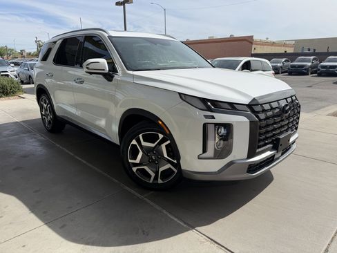 Used 2024 Hyundai Palisade Limited image 6