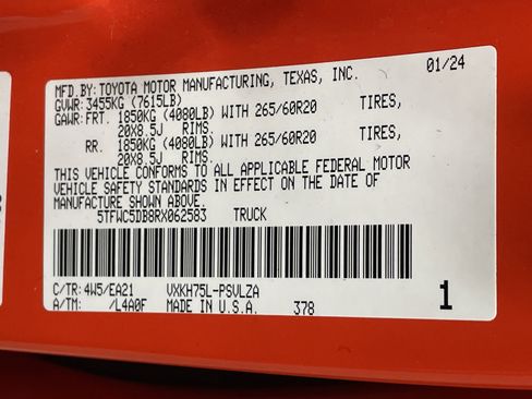 Used 2024 Toyota Tundra Limited w/ TRD Off-Road Package image 34