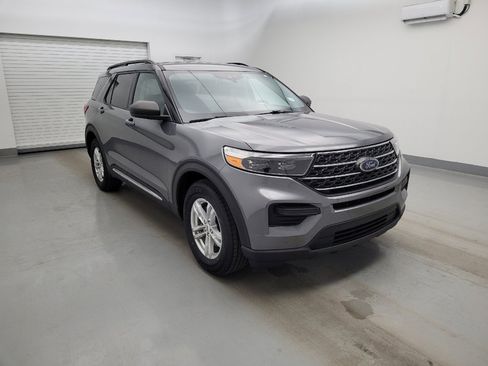 Used 2022 Ford Explorer XLT RWD image 13