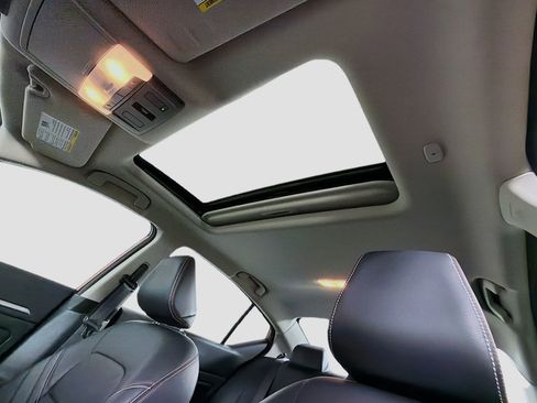 Used 2024 Nissan Altima 2.0 SR image 15