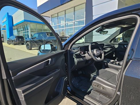 New 2026 Buick Enclave Sport Touring w/ Power Package image 22