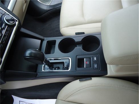 Used 2018 Subaru Outback 2.5i Limited image 20