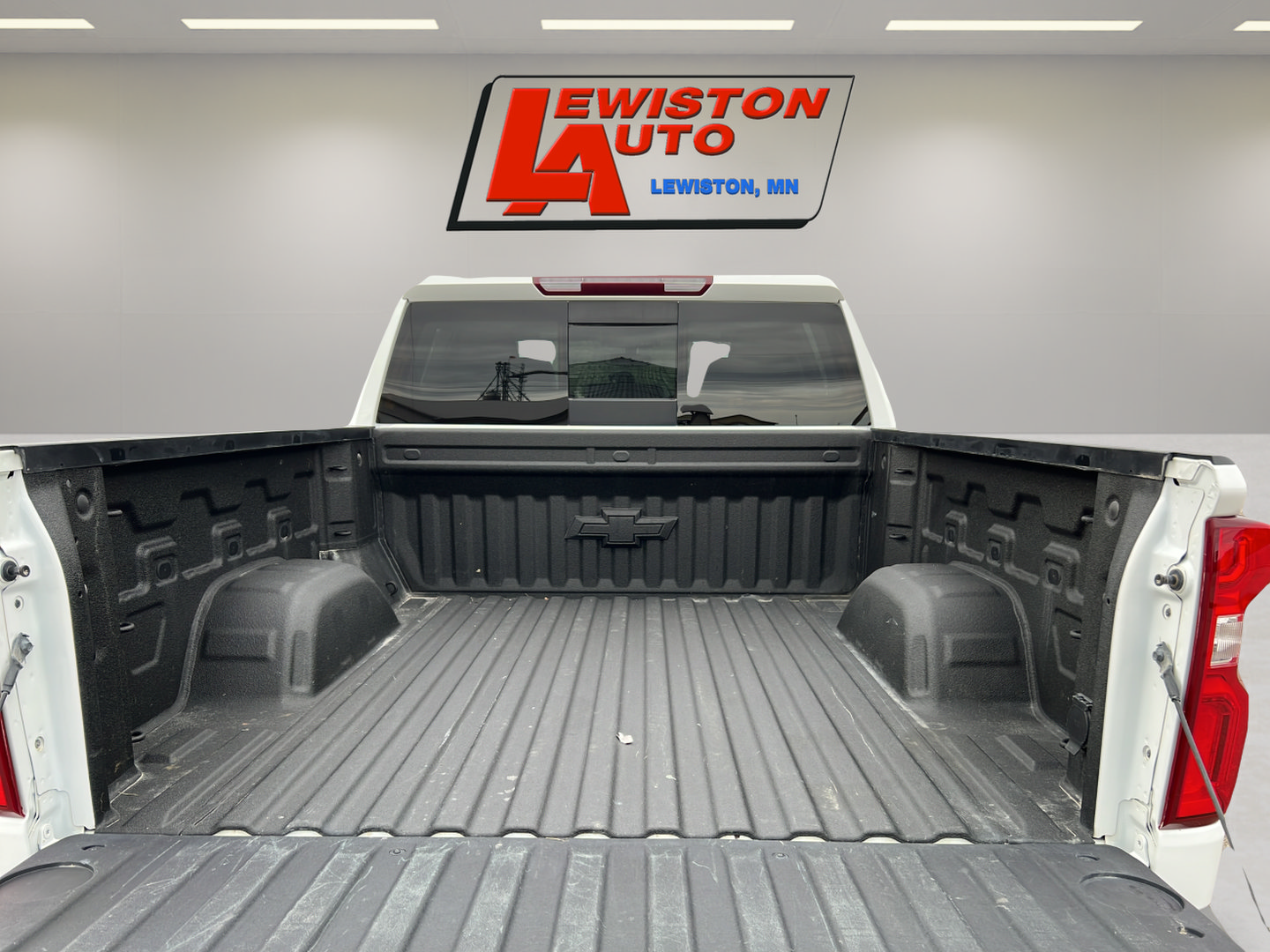 Certified 2022 Chevrolet Silverado 1500 LT Trail Boss w/ LT Trail Boss Premium Package AWD/4WD image 30