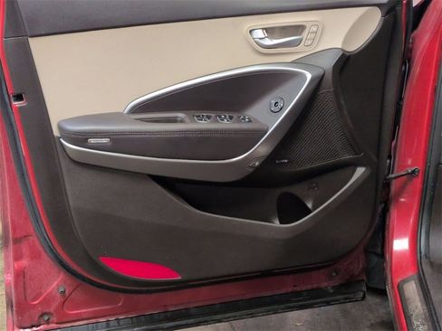 Used 2017 Hyundai Santa Fe Limited image 15