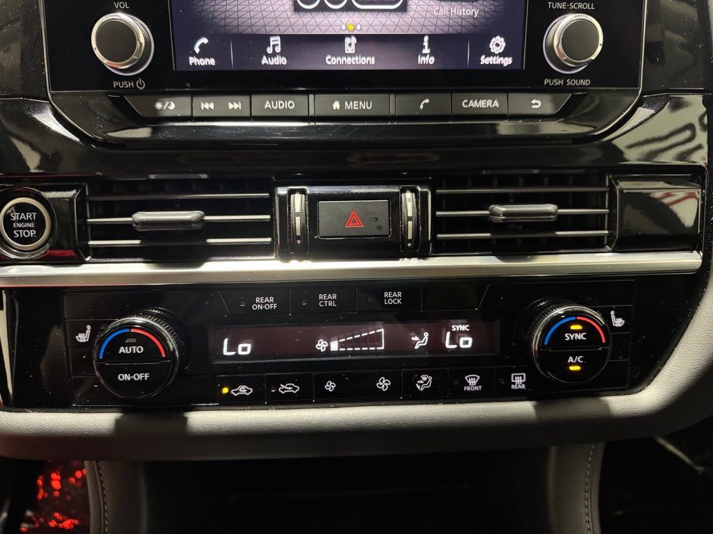 Used 2023 Nissan Pathfinder SV FWD image 17