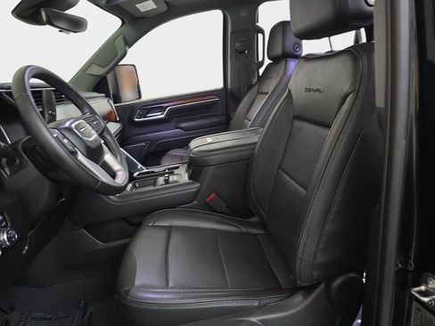 Used 2024 GMC Sierra 2500 Denali w/ Denali Reserve Package AWD/4WD image 17