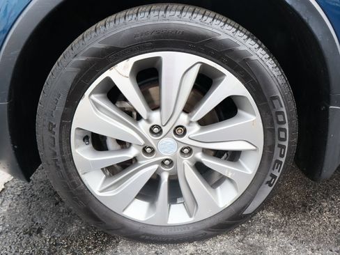 Used 2019 Buick Encore Preferred w/ Safety Package AWD/4WD image 4