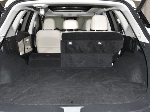 Used 2024 Nissan Murano SL image 35