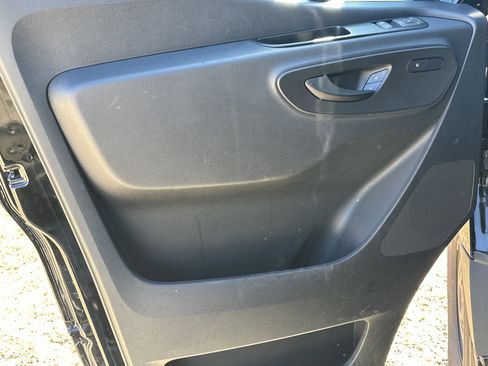 Used 2024 Mercedes-Benz Sprinter 2500 image 7