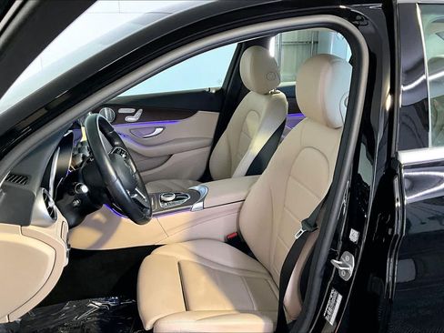 Used 2021 Mercedes-Benz C 300 4MATIC Sedan image 9
