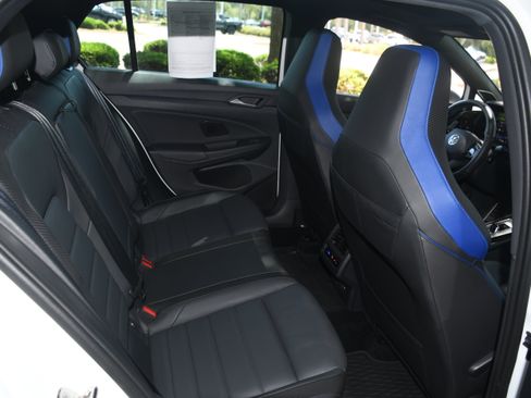 Used 2024 Volkswagen Golf R AWD/4WD image 20