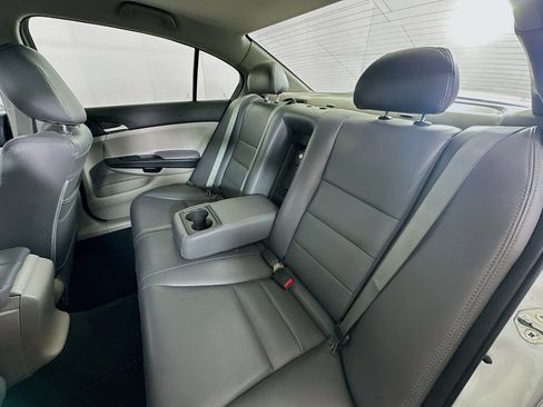 Used 2011 Honda Accord LX image 24