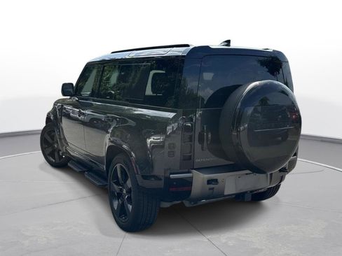 Used 2025 Land Rover Defender 110 X-Dynamic SE AWD/4WD image 8
