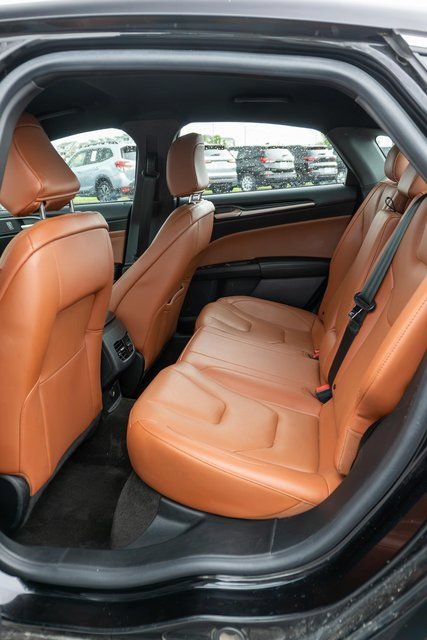 Used 2020 Ford Fusion Energi Titanium FWD image 11