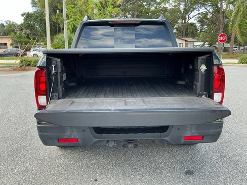Certified 2019 Honda Ridgeline Black Edition image 24