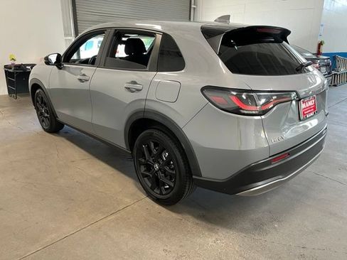 Used 2024 Honda HR-V Sport image 5