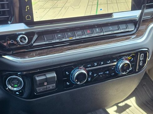 New 2026 GMC Sierra 1500 SLE AWD/4WD image 28