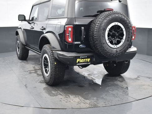 New 2025 Ford Bronco Badlands image 2