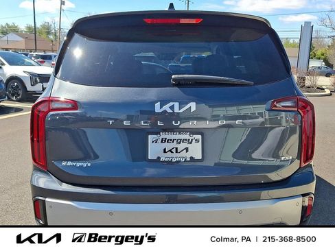 Certified 2023 Kia Telluride S AWD/4WD image 6