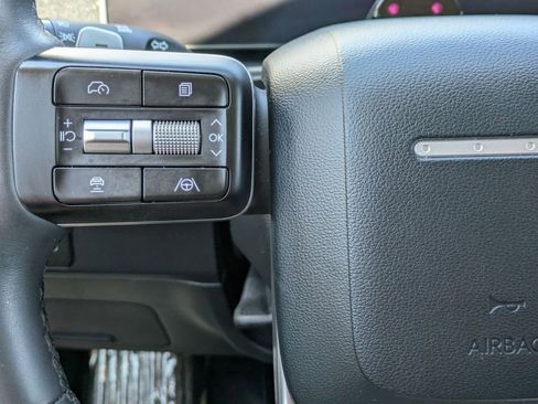 Used 2025 Hyundai Santa Fe SEL FWD image 20