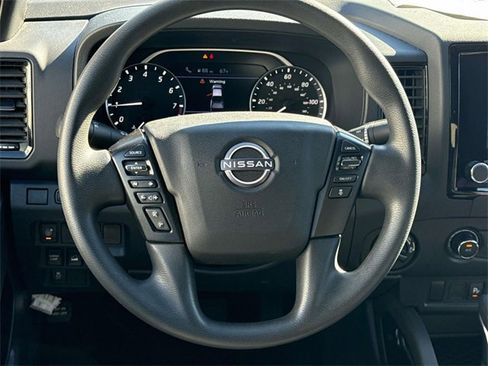 Certified 2023 Nissan Frontier SV w/ Midnight Edition Package image 10