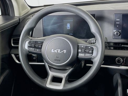 Used 2024 Kia Sportage LX image 18