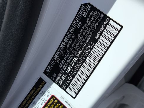Used 2025 Mercedes-Benz C 300 Sedan image 34